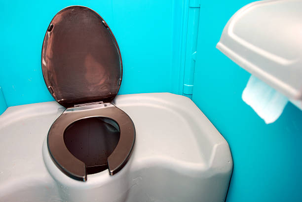 Best Portable toilet rental cost  in Andover, MN